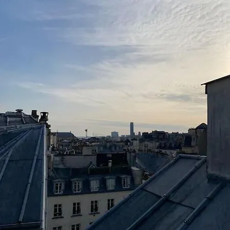 Central Duplex With Panoramic Views Over Parigi Esterno foto